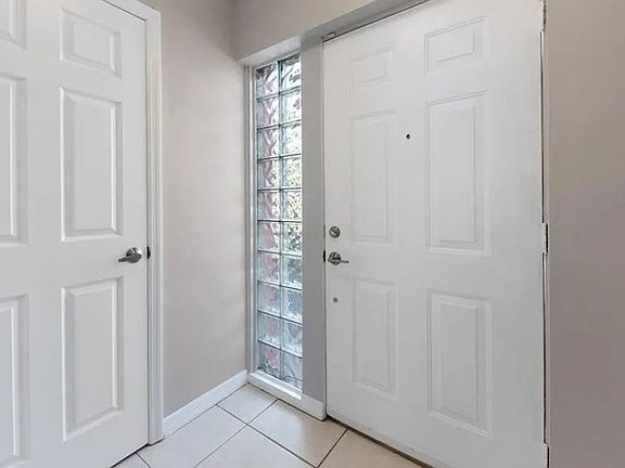 5th image of 5822 16th Ln S APT 8