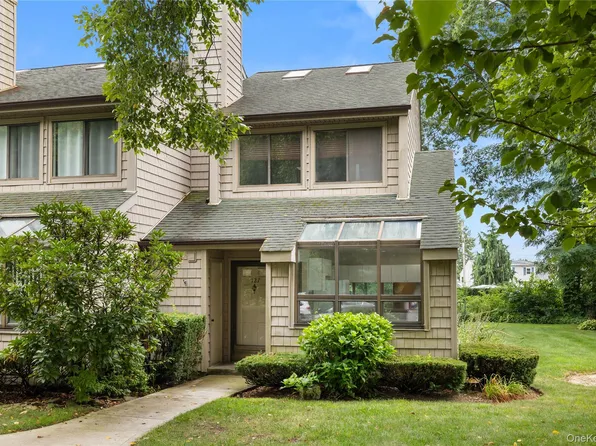 127 Beecher Avenue Extension, East Islip, NY 11730