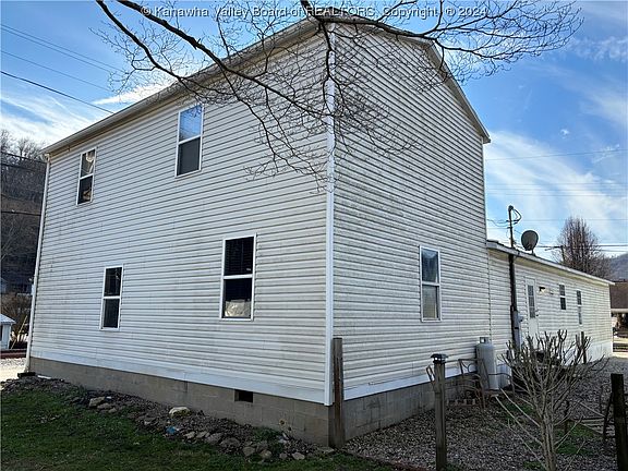 4th image of 2701 1st Ave