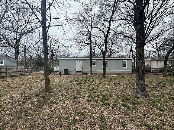3rd image of 114 Plantation Dr