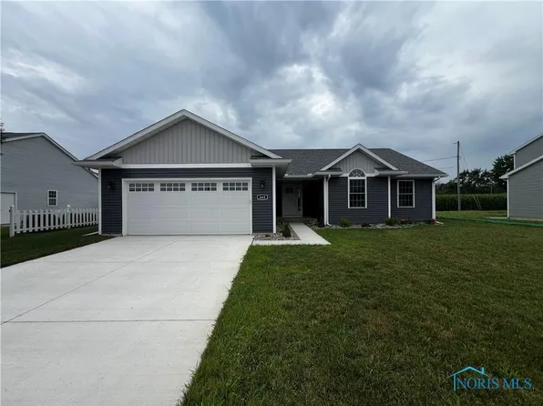 465 Oxford St, Napoleon, OH 43545