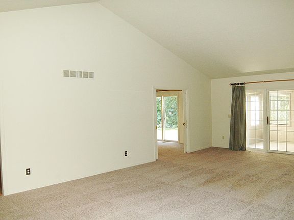 5th image of 6215 Tamerlane Ct