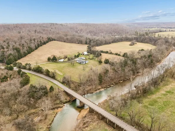 6200 Pinewood Rd, Nunnelly, TN 37137