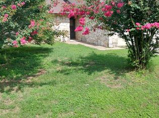 613 Aspen Ln, Cottonwood Shores, TX 78657