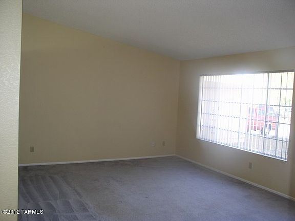 4th image of 7581 S Falster Ave