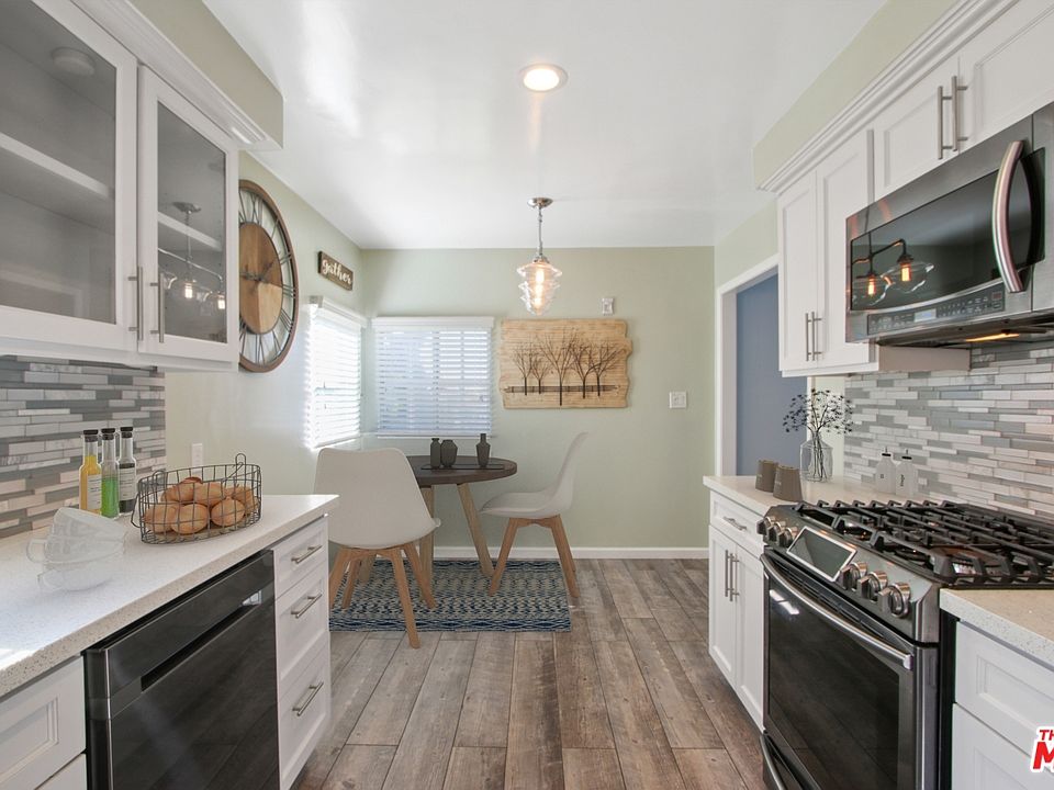1st image of 3843 W 58th Pl