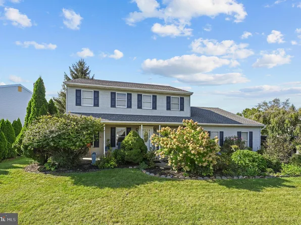 299 Hope Dr, Blandon, PA 19510