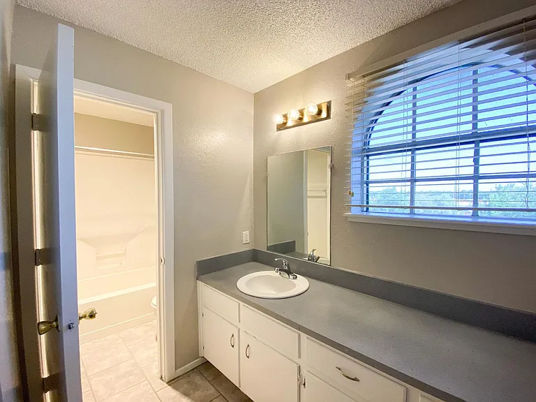 4501 Brownfield Dr — Photo 9