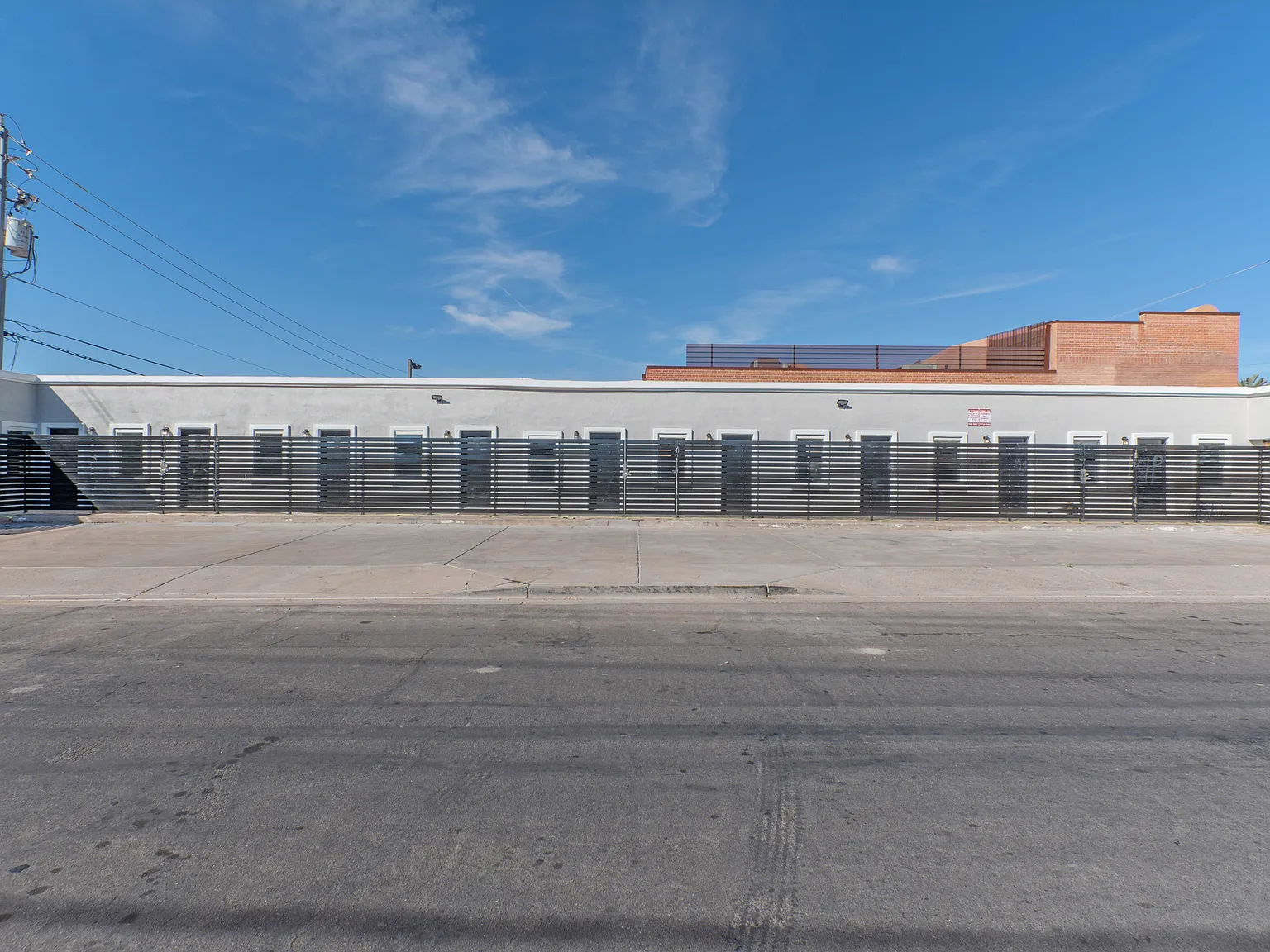 Studios on Van Buren — Photo 3
