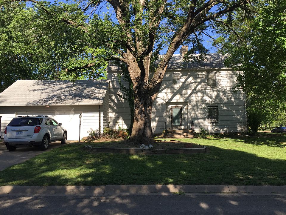1st image of 306 Grand Ave