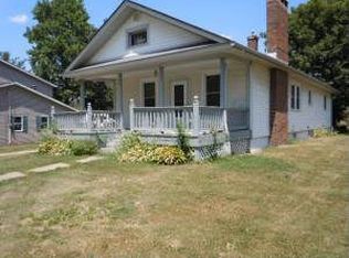 115 S Cooper St, Stronghurst, IL 61480