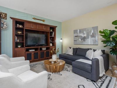 17011 Calle Trevino UNIT 5, San Diego, CA, 92127