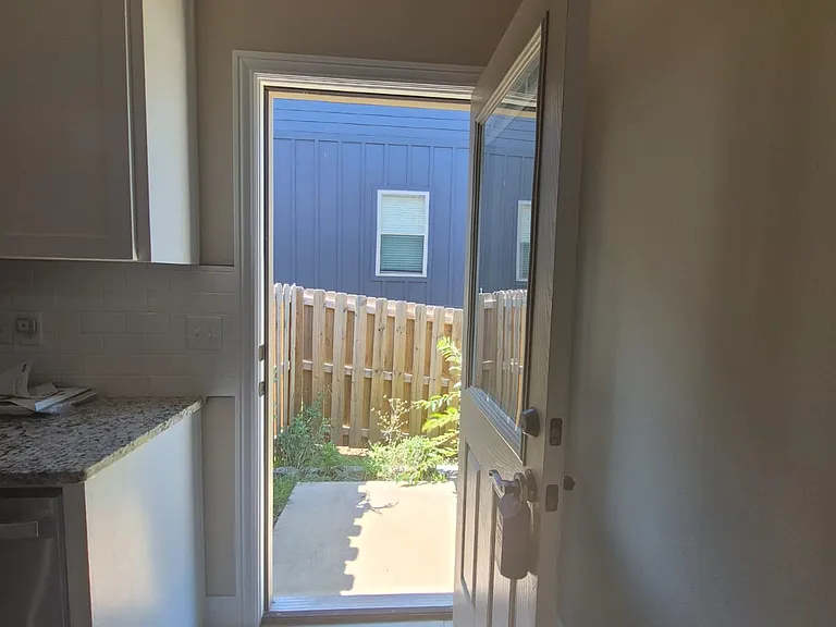 2616 N Justin Dr #B — Photo 3