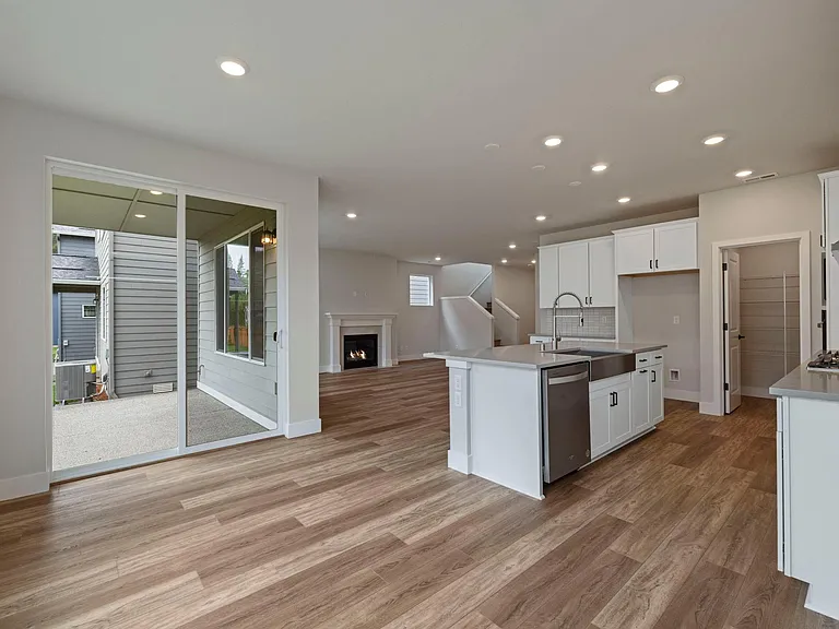 5388 Century Pl NE — Photo 13