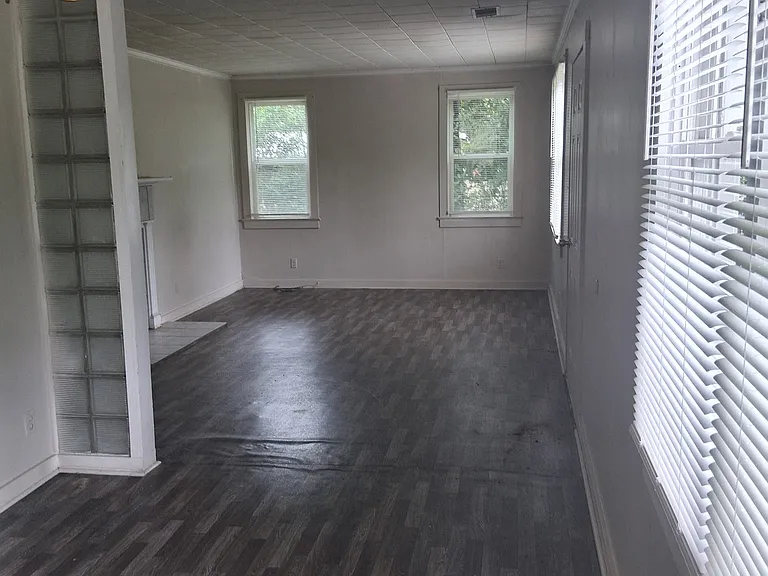 709 Sycamore St — Photo 5