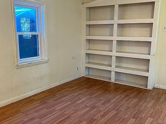 4th image of 31 River St