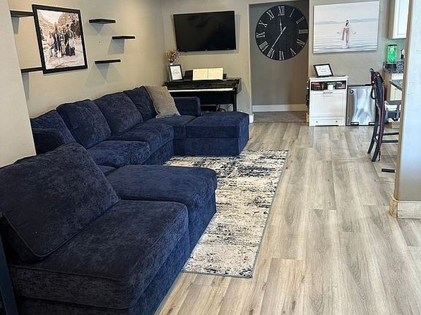 935 E Fort Pierce Dr