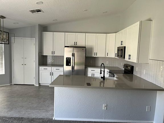 5th image of 4427 E Meadow Lark Way
