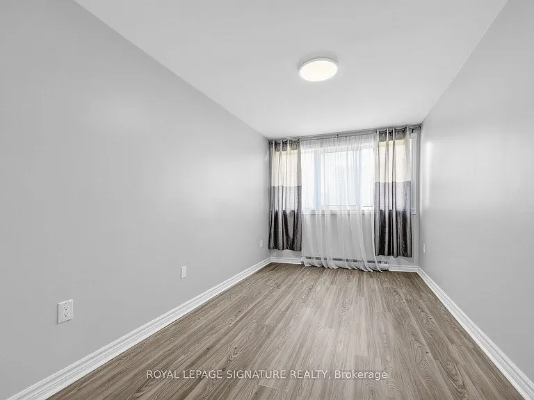100 Mornelle Ct #1097 — Photo 21