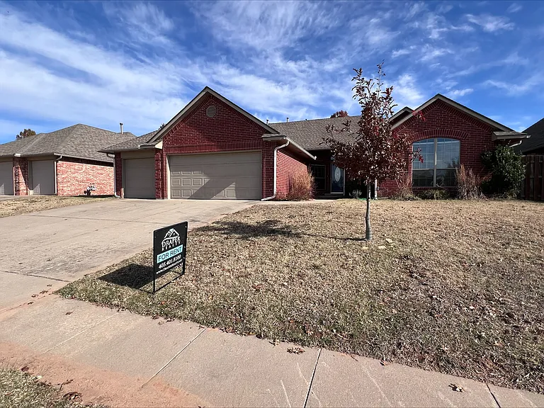429 Daybreak Dr — Photo 2
