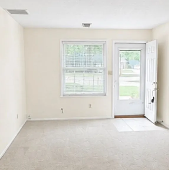 13856 Oakbrook Dr — Photo 3