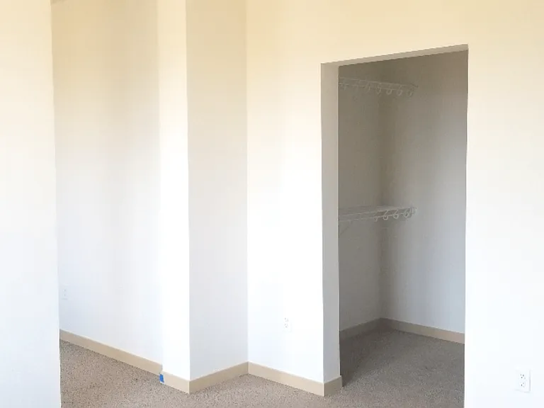 The Madisonian Senior Apartments — Photo 16