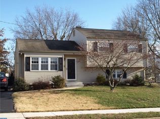 32 Marcia Dr, Hamilton, NJ