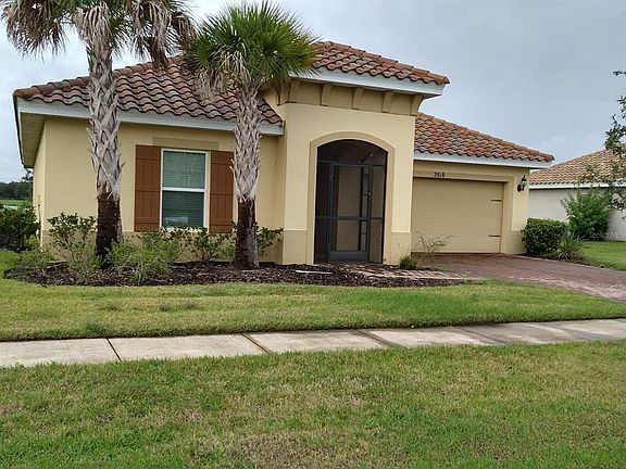 2nd image of 3818 Carrick Bend Dr