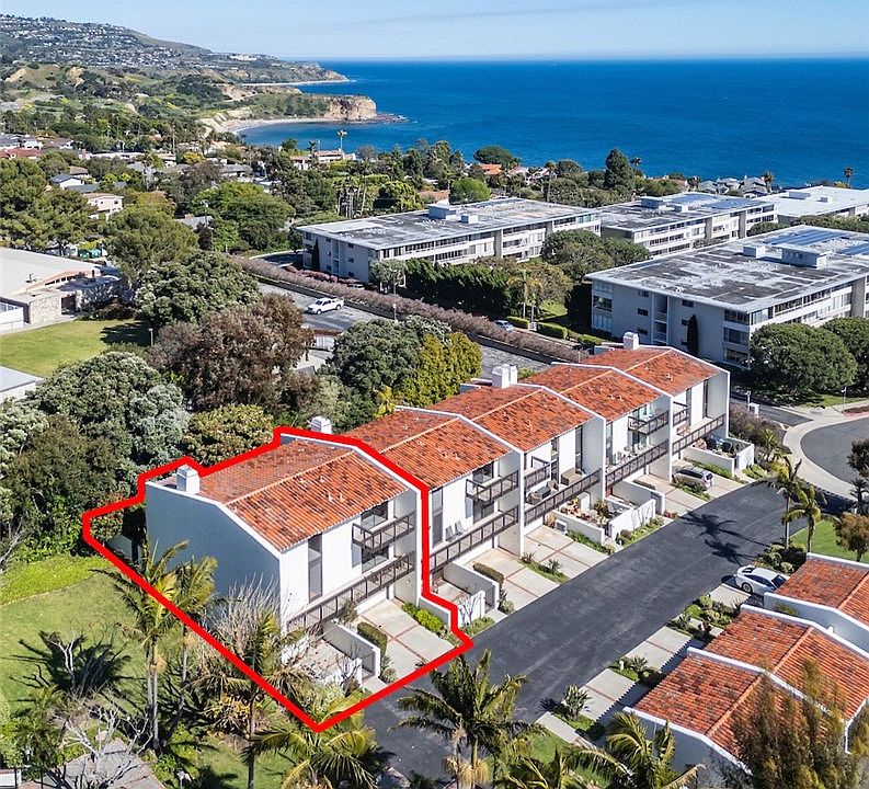 1st image of 32538 Coastsite Dr