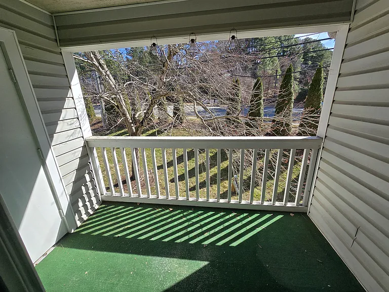 117 Kingsbury Dr — Photo 12