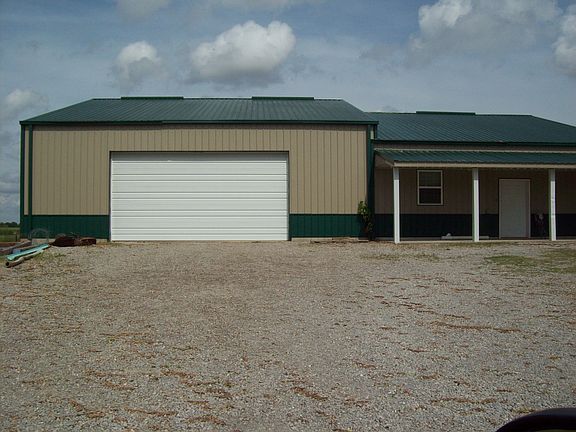 3rd image of 760 Dolls Orchard Ave