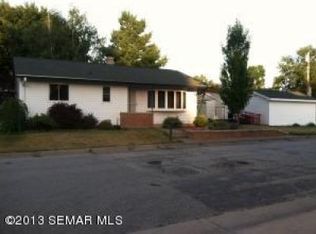 803 Cedar Dr, La Crescent, MN 55947