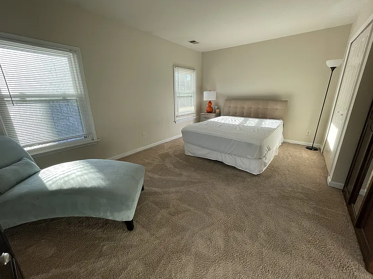 208 Scott St #PIGTOWN — Photo 14
