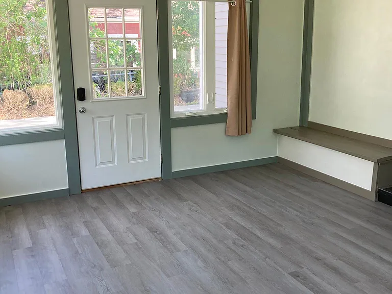 13400 Locust St — Photo 11
