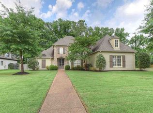 4462 Whisperwoods Dr, Collierville, TN 38017