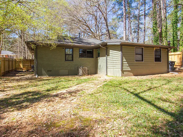 2258 Bryant Dr #3 — Photo 12