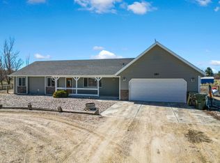180 Edgebrook Dr, Spring Creek, NV 89815