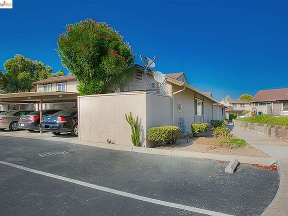 2nd image of 2501 Bishop Ln
