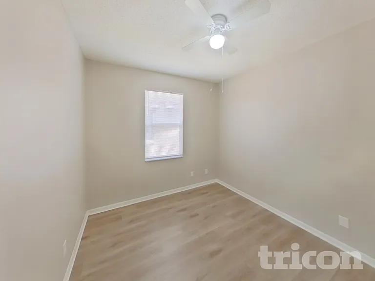 906 Grand Canyon Dr — Photo 15