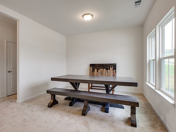 4th image of 510 Avondale Park Blvd