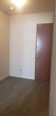 Rented by Lot & Units Realty Inc | media 24
