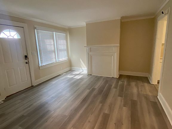 2nd image of 110 S Melville St #110