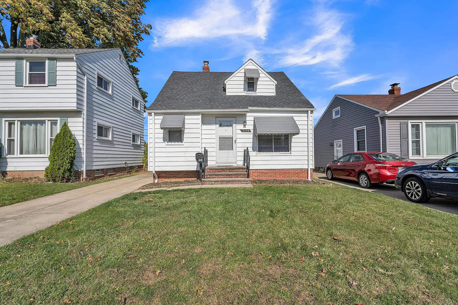 3114 Heresford Dr photo 1
