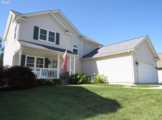 750 3rd St, Fenton, MI 48430