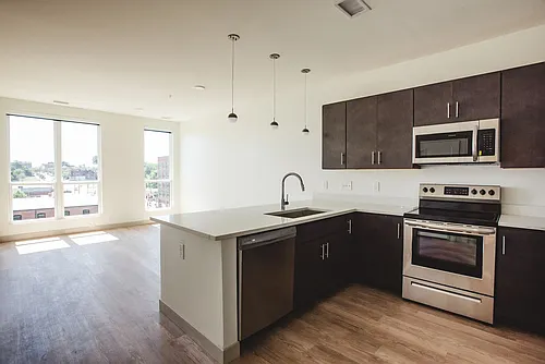 Floor plan 305