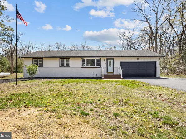 153 Crystal Rd, Pittsgrove, NJ 08318