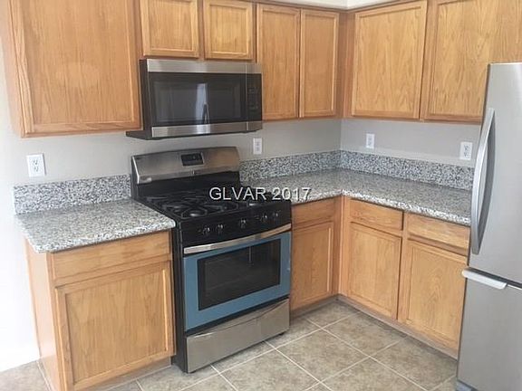 3rd image of 5619 Diamond Mine St