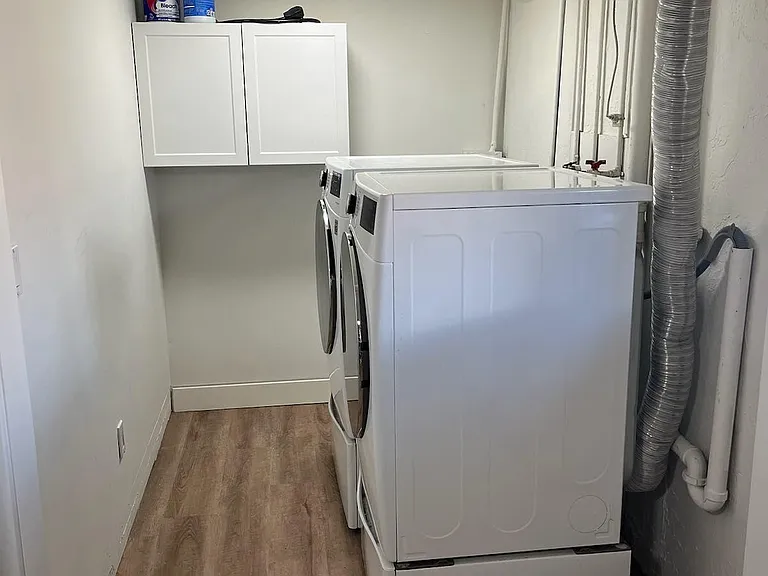 5720 S Oakwood Dr E — Photo 19