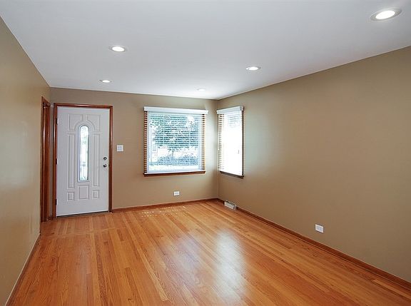 2nd image of 59 West Dr