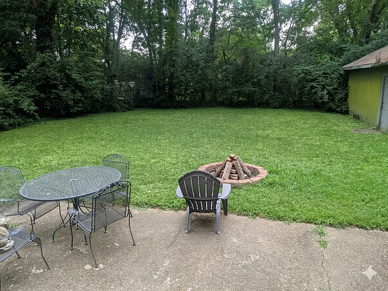223 Walnut Dr — Photo 10
